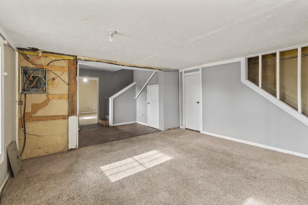 689 N Main Martinsville, IN 46151
