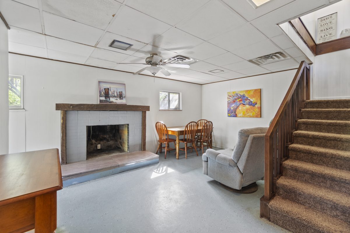 2941 S Mask Ct Martinsville, IN 46151