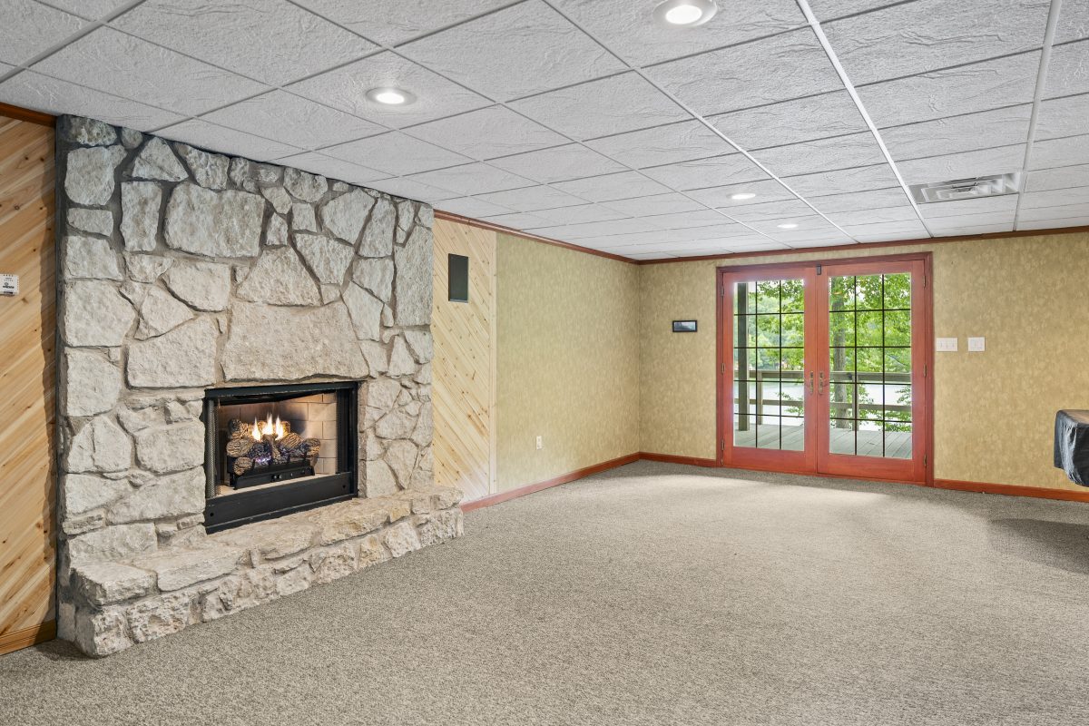 2707 Duke Circle Martinsville, IN 46151