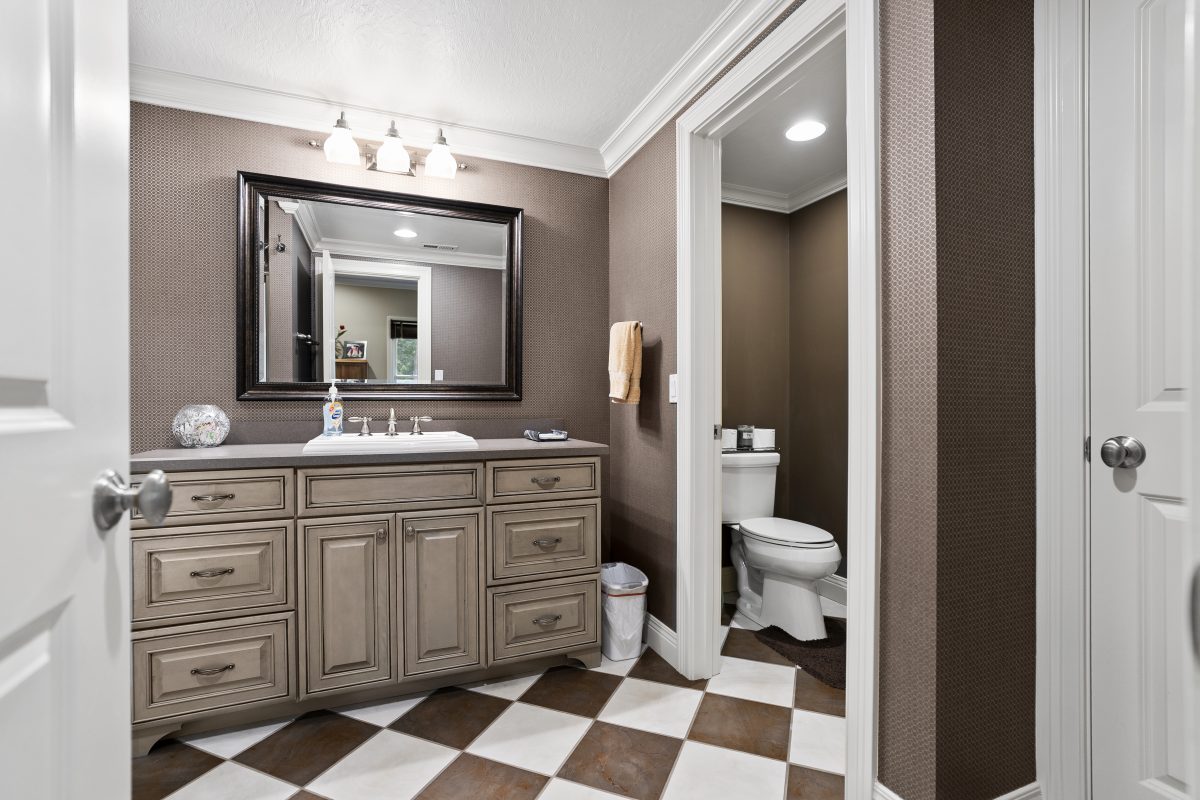 60 Pine Hills Dr. Nashville, IN 47448