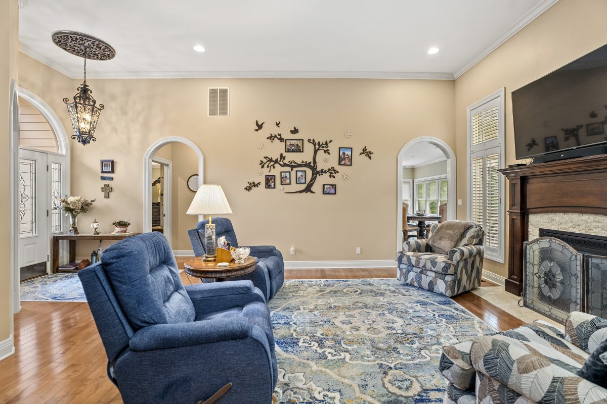 60 Pine Hills Dr. Nashville, IN 47448