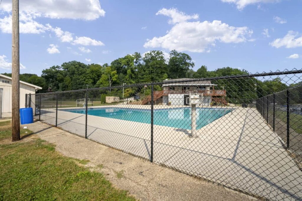 4668-E-Leeward-Martinsville-IN-46151-Danielle-Stiles-Stiles- (1)