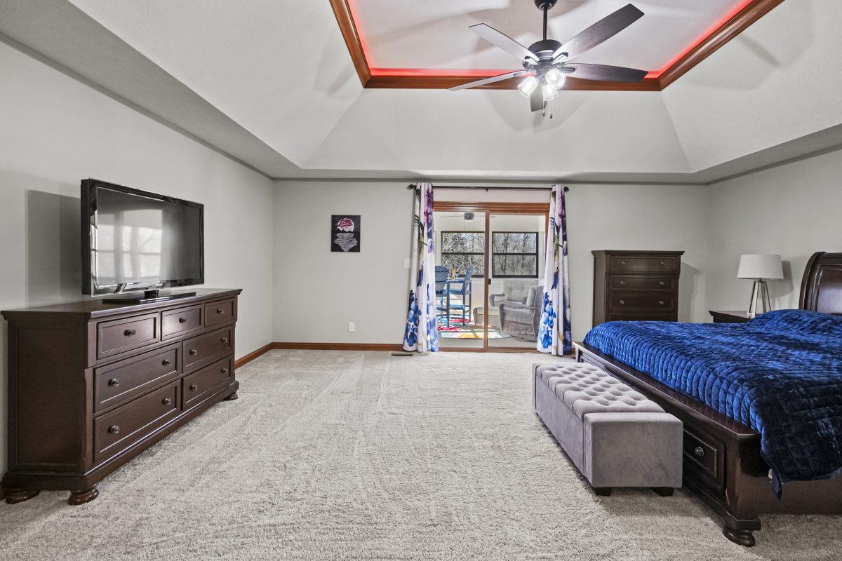 2437 Wavelyn Cir Martinsville, IN 46151