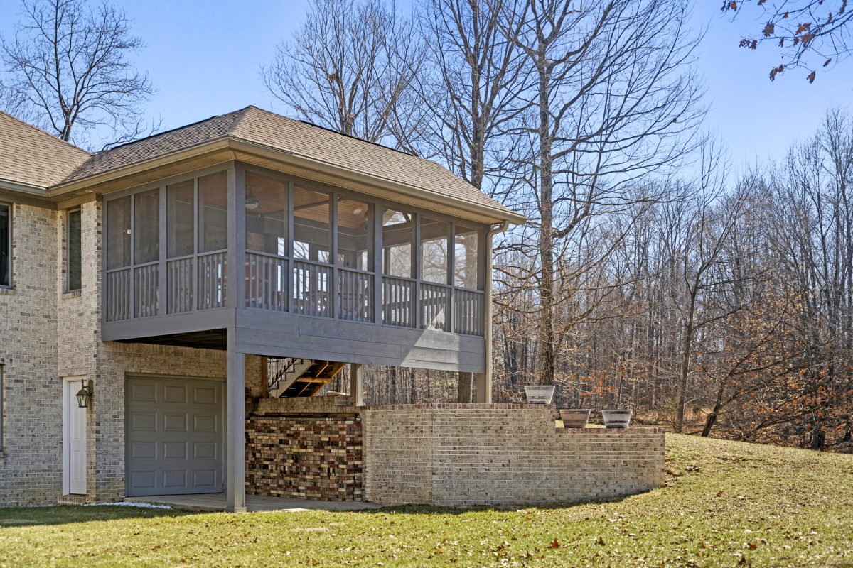 2437 Wavelyn Cir Martinsville, IN 46151