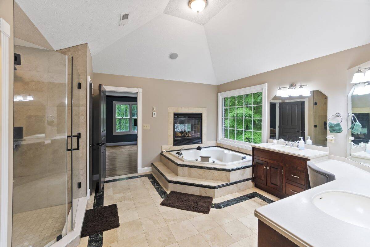 2034 Dynasty Ridge Martinsville, IN 46151