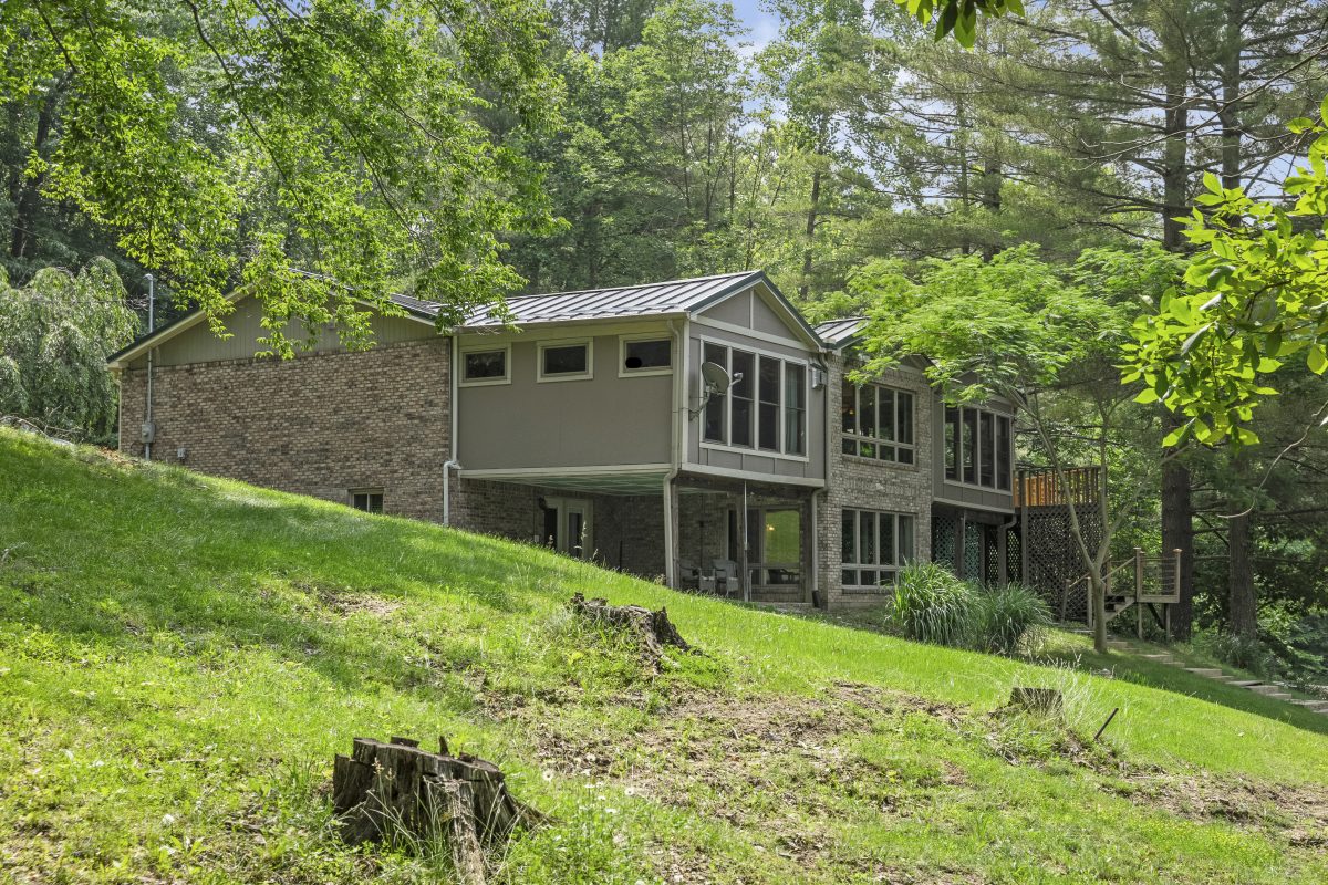 4126 E. Rembrandt Drive Martinsville, IN 46151