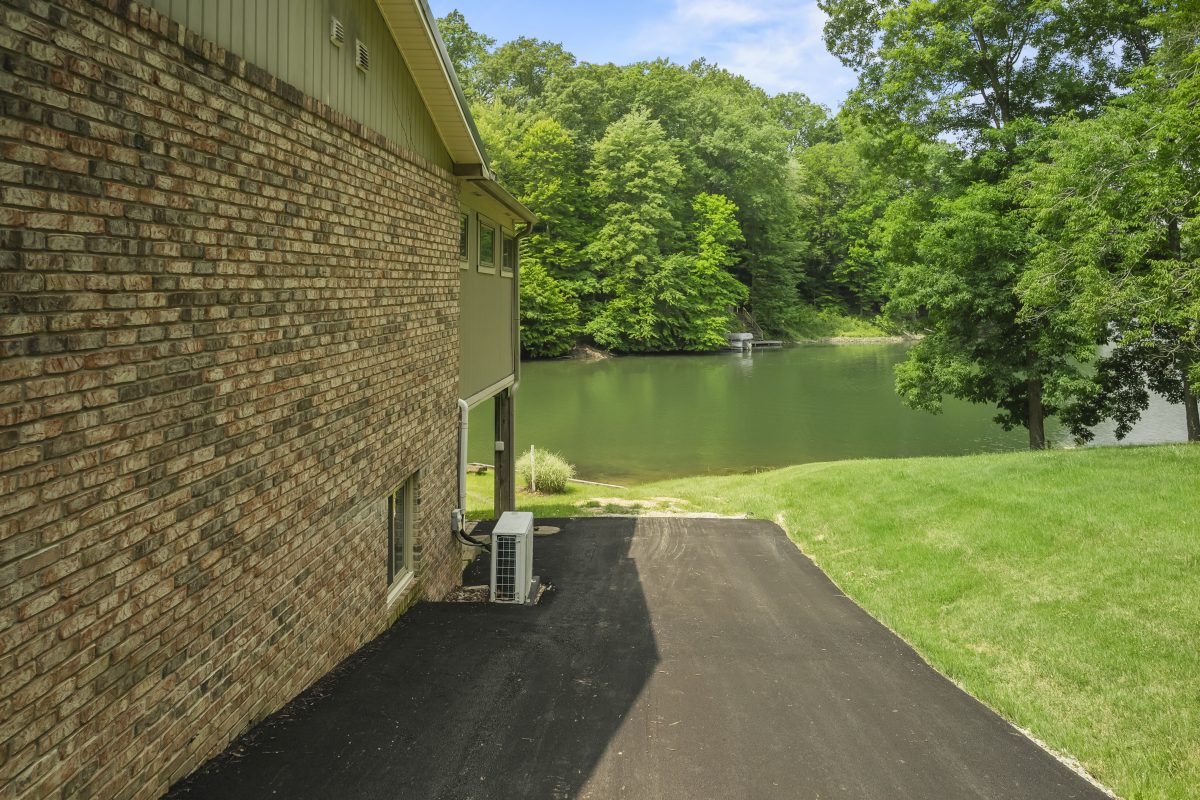 4126 E. Rembrandt Drive Martinsville, IN 46151